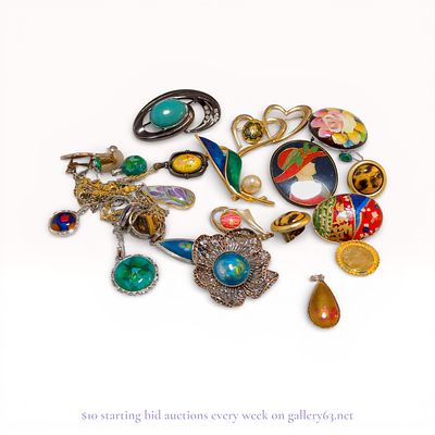 Cloisonn&eacute; Enamel Brooch/Pendant/Necklace Collection Estate Lot, Approx. 20 Pieces -186.9 grams. E 