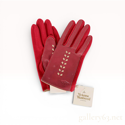Vivienne Westwood Red Leather Gloves with Cutout Detail and Tags 
Description 
Vivienne 