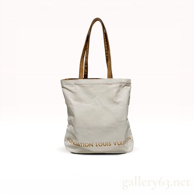 Fondation Louis Vuitton Canvas Tote Bag with Interior Pocket. Fondation Louis Vuitton canvas 