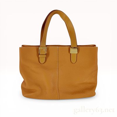 Burberrys Vintage Tan Pebbled Leather Tote Bag. Vintage Burberrys structured tote bag, likely 