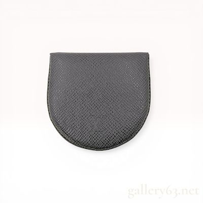 Louis Vuitton Taiga Leather Porte Monnaie Cuvette Coin Purse. Louis Vuitton Porte Monnaie 