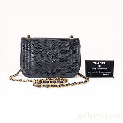 An Important Chanel Black Lizard Skin Flap Bag, circa 1986-1988. Chanel vintage flap shoulder 