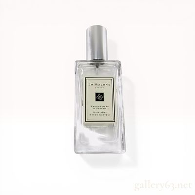 Jo Malone London English Pear and Freesia Hair Mist, 30mL. Jo Malone London English Pear and 