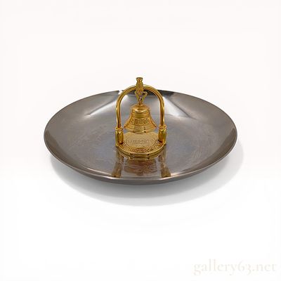 Mikimoto International 2000 Commemorative Year Plate with Miniature Bell. Mikimoto International 