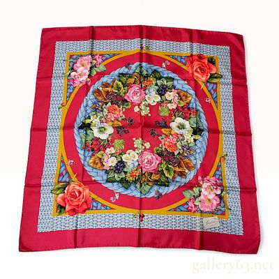 Vintage Gucci Floral and Fruit Silk Twill Scarf. Gucci silk twill scarf, circa 1970s-1980s. The 