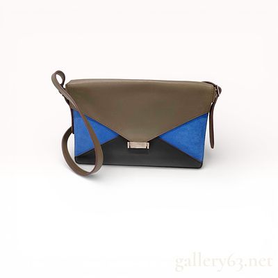 Celine Diamond Colorblock Leather and Suede Shoulder Bag. This Celine Diamond shoulder bag 