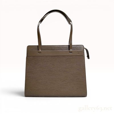 Louis Vuitton Epi Leather Croisette GM Tote Bag. Louis Vuitton Croisette GM tote bag in Pepper 