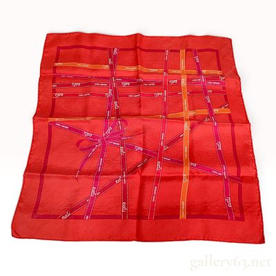 Herm&egrave;s Bolduc Ribbon Silk Gavroche Scarf. An Herm&egrave;s silk gavroche scarf in the Bolduc pattern. 