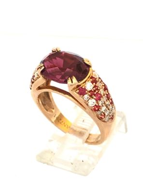 טבעת זהב ורוד 18K, חתומה 750 - MAUBOUSSIN AN 7291, משובצת יהלומים ואבן חן מרכזית Ruby Light 