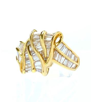 טבעת זהב צהוב 18K משובצת 1.36ct קרט יהלומים באיכות טובה