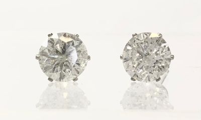 זוג עגילי זהב 14K משובצים 3.01ct קרט יהלומים משקל כללי, היהלומים נבדקו בבורסת היהלומים הישראלית 