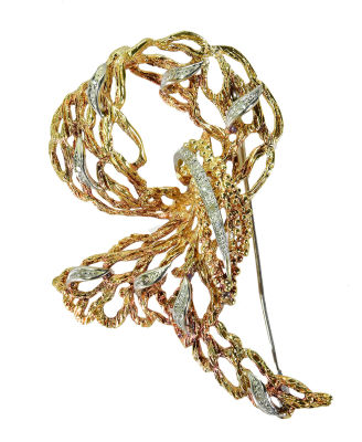 סיכת זהב 18K משקל כללי 19.25 גרם, משובצת יהלומים בליטוש ישן Single Cut - גובה הסיכה כ 6 ס"מ