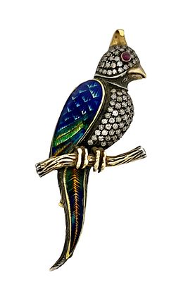 Gold brooch combined with silver, diamonds and enamel in the shape of a 