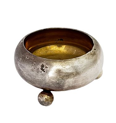 A classic 1895 Russian 84 silver salt shaker, gilded, stands on 3 ball feet. 
In good condition 