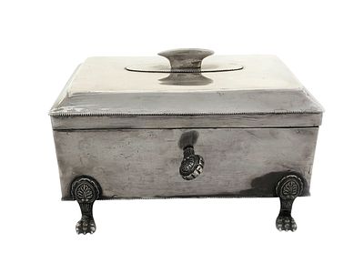 Silver jewelry box from the 18th century. The rectangular box is gilded on the inside, stands 