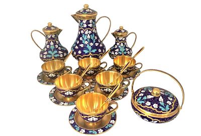 Set of 22 silver and enamel St. Petersburg, total weight approx. 3,700 gr, 24K gold plating 