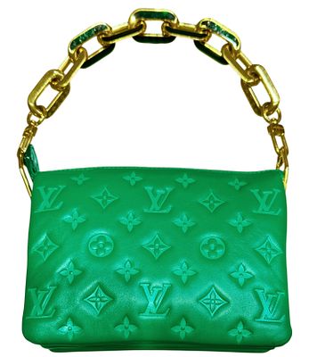 Louis Vuitton 
תיק ירוק אמרלד צד יפהפה של לואי ויטון קאסין BB עם שרשרת מונוגרמה, בגוון אמרלד 