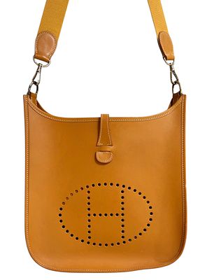 Hermes 
תיק Evelyne Sellier TPM Gold Epsom Palladium Hardware בסגנון Sellier, עשוי מעור אפסום 