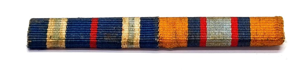 סיכה צה"לית ישנה.
. אות מלחמה משולב, מלחמת העצמאות ומבצע סיני. 
סימני זמן. 
מידות סיכה כ- 10x81 מ"מ