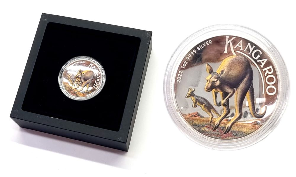 1 אונקיית כסף טהור, אספנית וייחודית במצב כחדש במארז מקורי. 
נקנו בשנים 2022-2023 בכ- 500 ש"ח 