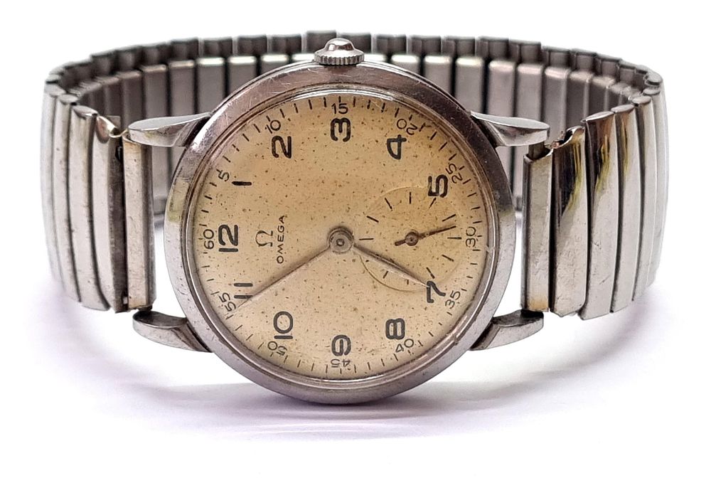 אומגה - OMEGA
. שעון אומגה, וינטג', איכותי, שמור ויפה. מנגנון מכאני במצב עבודה. רצועת קפיץ יפה. 