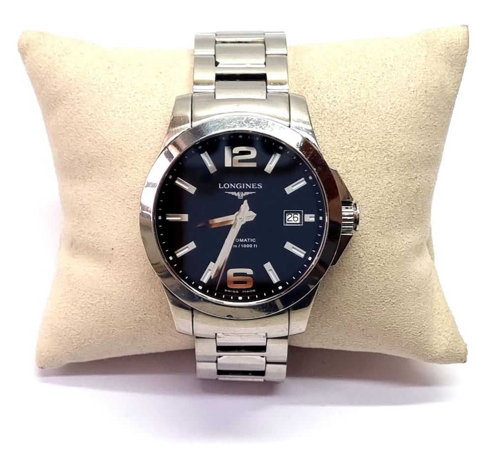 לונג'ין - LONGINES
. שעון לונג'ין אוטומטי צלילה 300 מטר. שעון בעל עיצוב ספורט אלגנטי, איכותי 