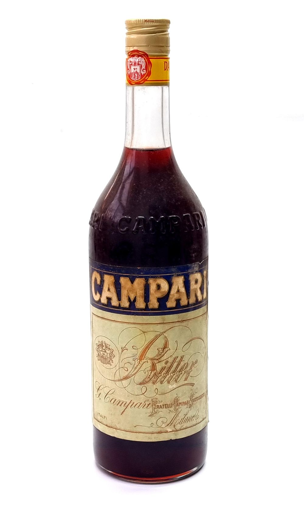 CAMPARI 
. בקבוק משקה אלכוהולי וינטג', ישן, סגור הרמטי. 
לא ידוע לנו האם המוצר ראוי לשימוש. אנו 