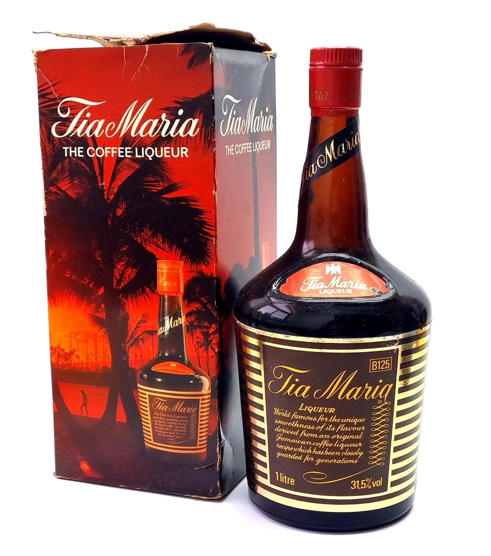 TIA MARIA LIQUEUR
. בקבוק משקה אלכוהולי וינטג', ישן. סגור הרמטי. 
לא ידוע לנו האם המוצר ראוי 