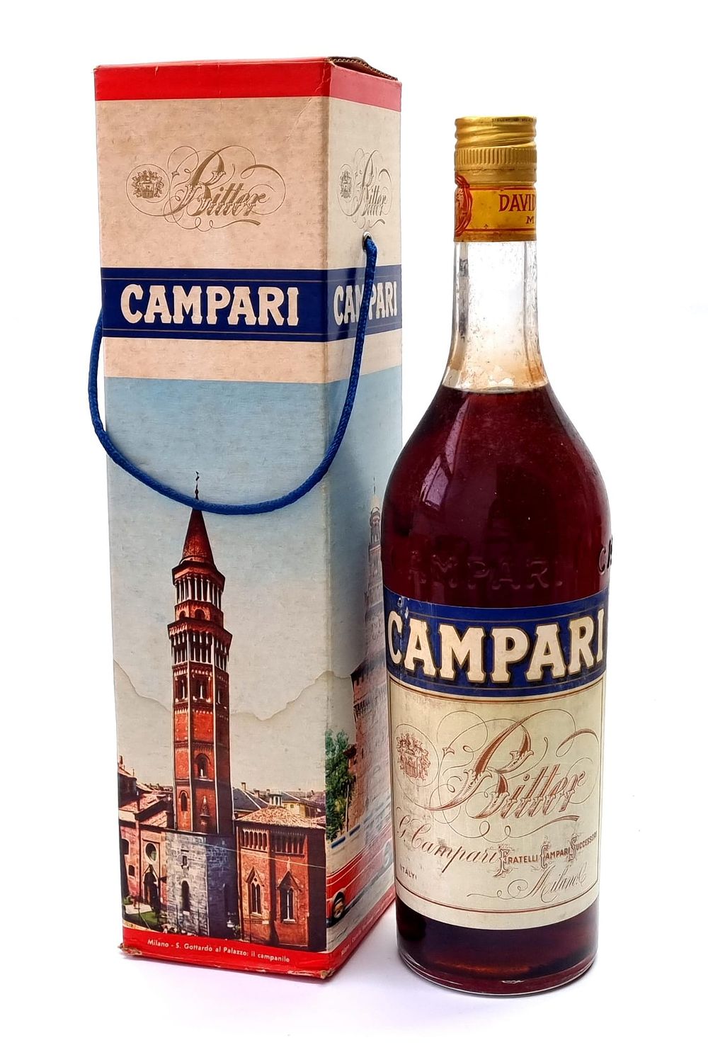 CAMPARI 
. בקבוק משקה אלכוהולי וינטג', ישן. סגור הרמטי. 
לא ידוע לנו האם המוצר ראוי לשימוש. אנו 