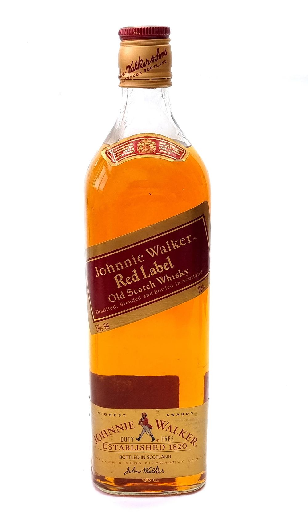 Johnnie Walker Red Label 
. בקבוק משקה אלכוהולי וינטג', ישן. סגור הרמטי. 
לא ידוע לנו האם המוצר 