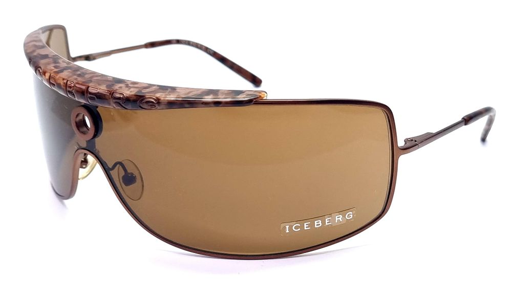 Iceberg
. משקפי שמש וינטג' חדשים לחלוטין באיכות עלית, לא היו בשימוש מעולם. 
הגיעו מעזבון בעל 