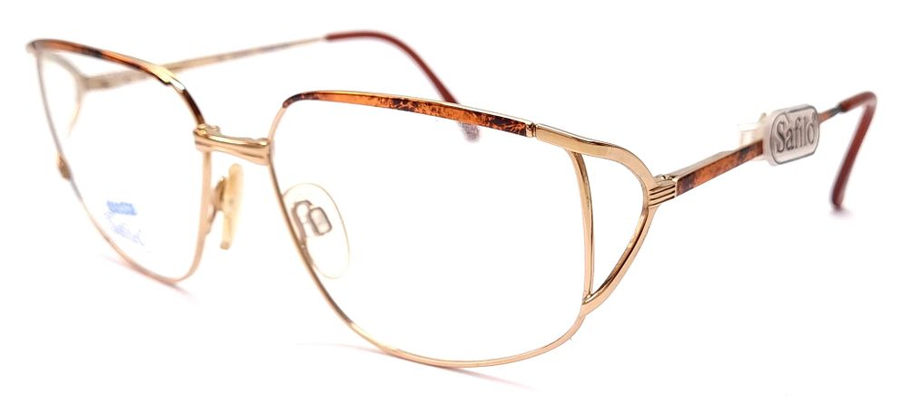 Safilo - Italy
. מסגרת איכותית ויוקרתית למשקפי ראיה. מסגרת וינטג', חדשה לחלוטין שהגיעה מחנות 