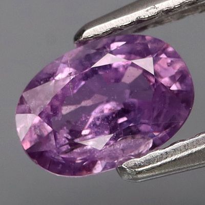 Sapphire - 0.65cts - Madagascar. GEM TYPE
Natural