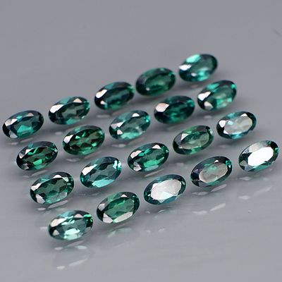 20 Topaz - 5.40cts - Africa. GEM TYPE: Natural Topaz
SHAPE: Oval