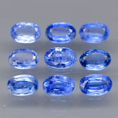 9 Kyanite - 4.63cts - Nepal. GEM TYPE: Natural Kyanite
SHAPE: Oval