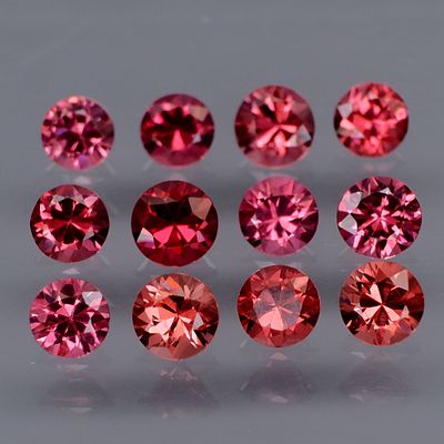 12 Garnet - 3.86cts - Africa. GEM TYPE: Natural Rhodolite Garnet 
SHAPE: 