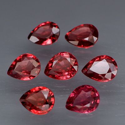 7 Garnet - 4.35cts - Africa. GEM TYPE: Natural Rhodolite Garnet 
SHAPE: 