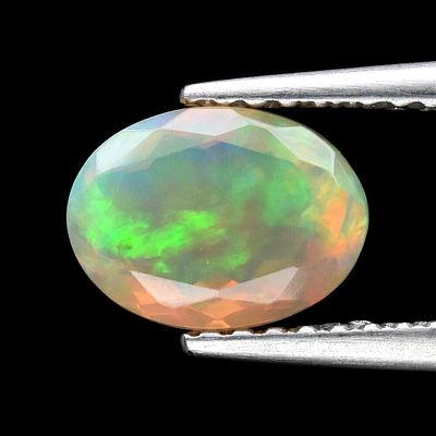 Opal - 0.89cts - Yita Ridge. GEM TYPE: Natural Opal 
SHAPE: Oval 