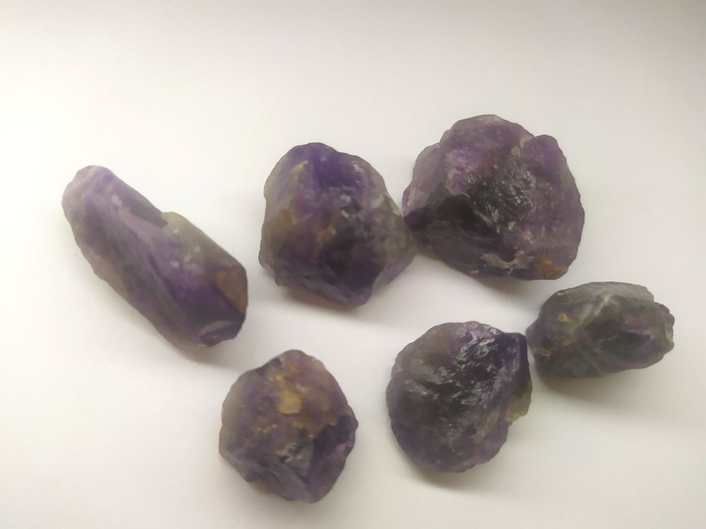 Raw Amethyst - 41.92gram - Africa. GEM TYPE: Natural Amethyst 
SHAPE: Raw 