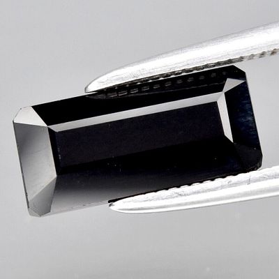 Tourmaline - 1.91cts - Mozambique. GEM TYPE: Natural Tourmaline 
SHAPE: 