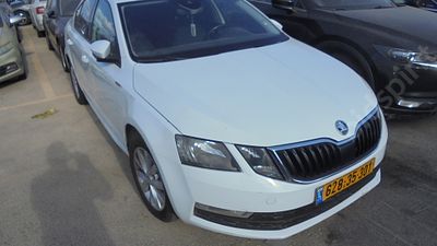 סקודה אוקטביה מודל 2019. 290,485 ק"מ, יד שלישית. תיבת הילוכים: אוטומטי
צבע: לבן, מנוע: בנזין 