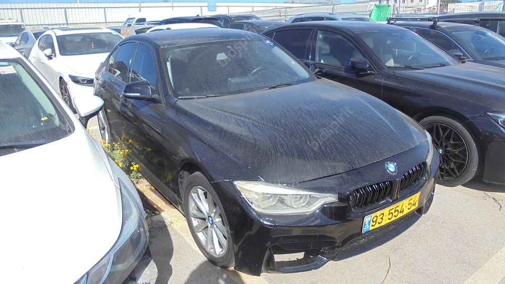 ב.מ.וו. 318I מודל 2016. 183,068 ק"מ, יד שלישית. תיבת הילוכים: אוטומטי
צבע: שחור, מנוע: בנזין 