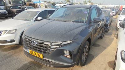 יונדאי טוסון מודל 2022. 28,460 ק"מ, יד שנייה. תיבת הילוכים: אוטומטי
צבע: אפור מטאלי, מנוע: 