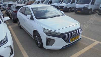 יונדאי איוניק מודל 2017. 186,093 ק"מ, יד רביעית. תיבת הילוכים: אוטומטי
צבע: לבן, מנוע: בנזין 