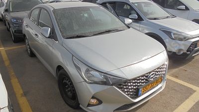 יונדאי אקסנט מודל 2021. 92,619 ק"מ, יד שלישית. תיבת הילוכים: אוטומטי
צבע: כסוף, מנוע: בנזין 