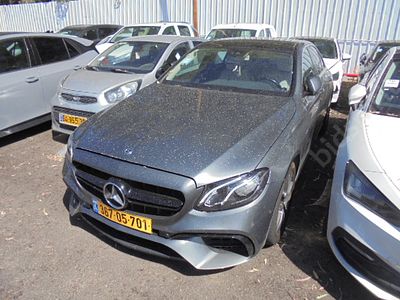 מרצדס E350 מודל 2018. 175,913 ק"מ, יד רביעית. תיבת הילוכים: אוטומטי
צבע: אפור, מנוע: בנזין, נפח 