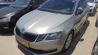 סקודה אוקטביה מודל 2019. 181,283 ק"מ, יד שנייה. תיבת הילוכים: אוטומטי
צבע: קפה מטאלי, מנוע: 