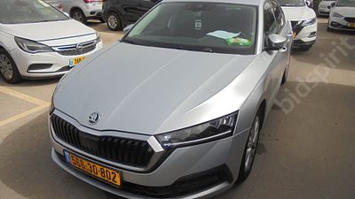 סקודה אוקטביה מודל 2021. 175,341 ק"מ, יד שנייה. תיבת הילוכים: אוטומטי
צבע: כסף מטאלי, מנוע: 
