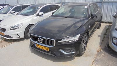 וולוו V-60 מודל 2020. 144,804 ק"מ, יד שנייה. תיבת הילוכים: אוטומטי
צבע: שחור, מנוע: בנזין-חשמלי 