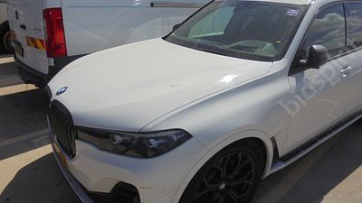 ב.מ.וו. X7 XDRIVE 40I מודל 2021. 120,680 ק"מ, יד שנייה. תיבת הילוכים: אוטומטי
צבע: לבן, מנוע: 